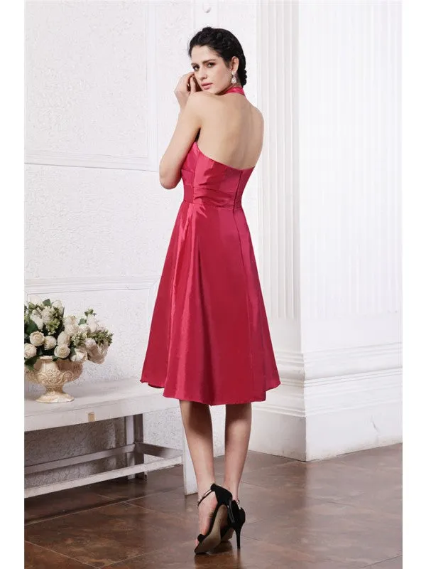 A-Line/Princess Halter Sleeveless Pleats Short Taffeta Bridesmaid Dresses