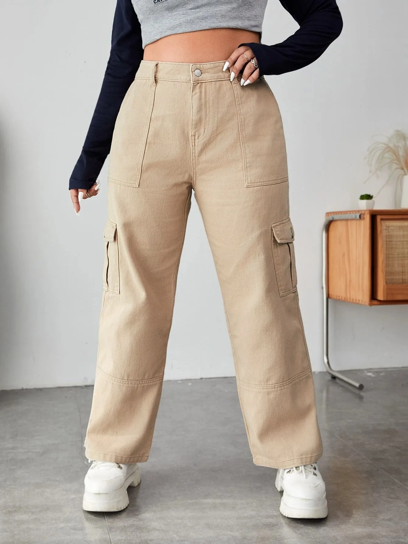 Cargo Jeans And Flap Detail