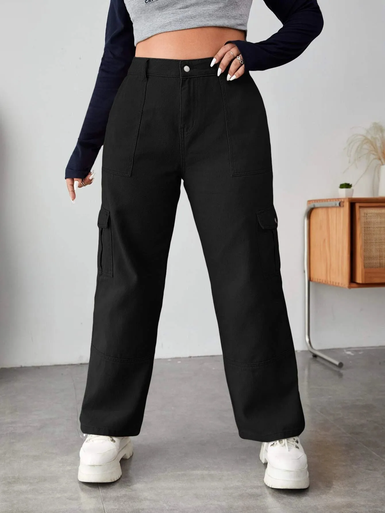 Cargo Jeans And Flap Detail