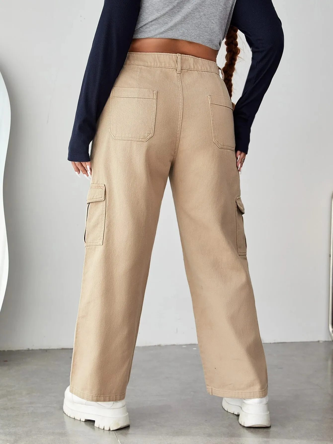 Cargo Jeans And Flap Detail