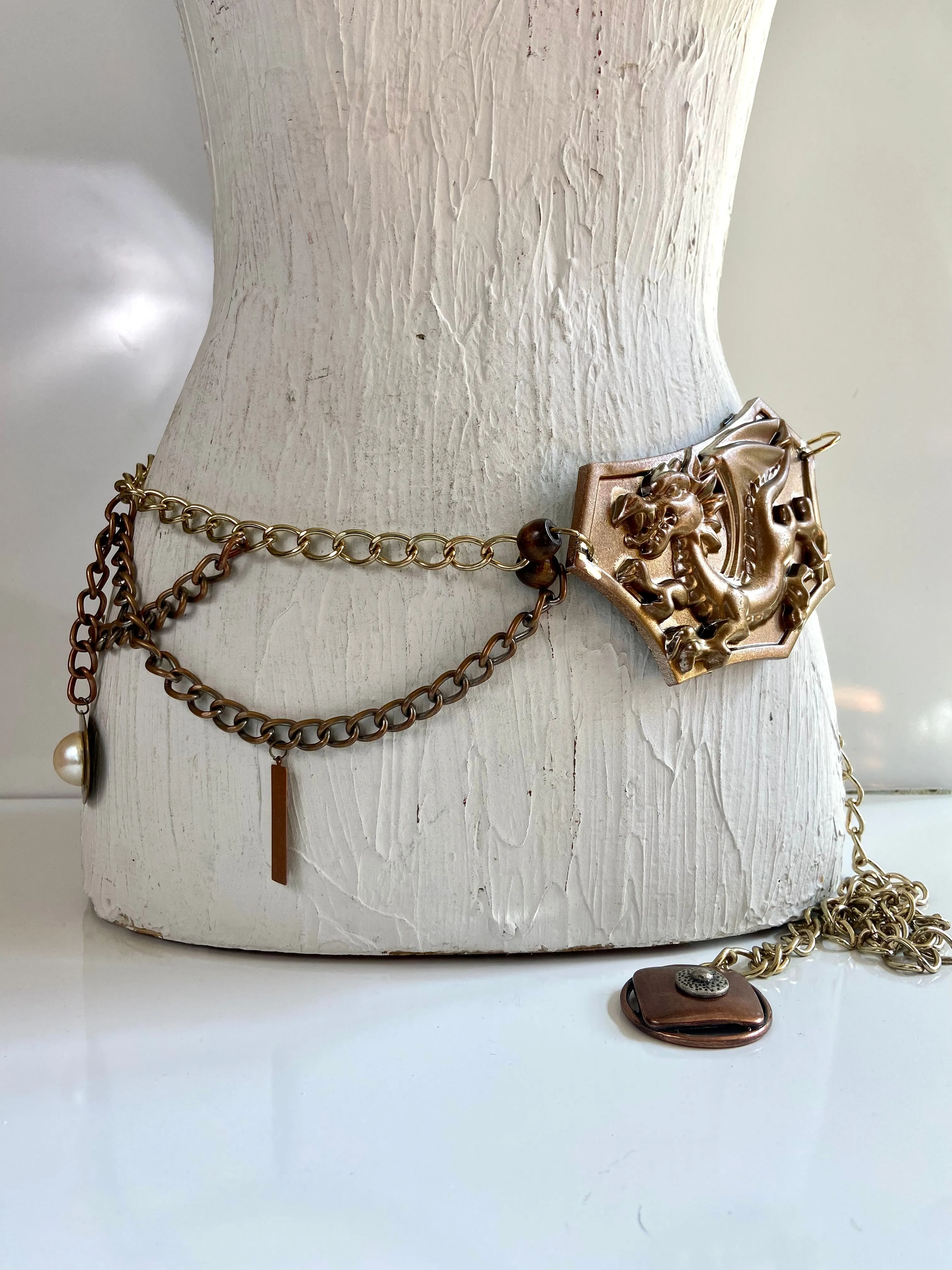 Dragon chain belt