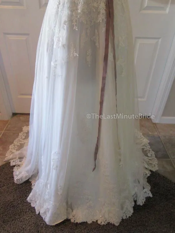 Essense of Australia D1999 size 8