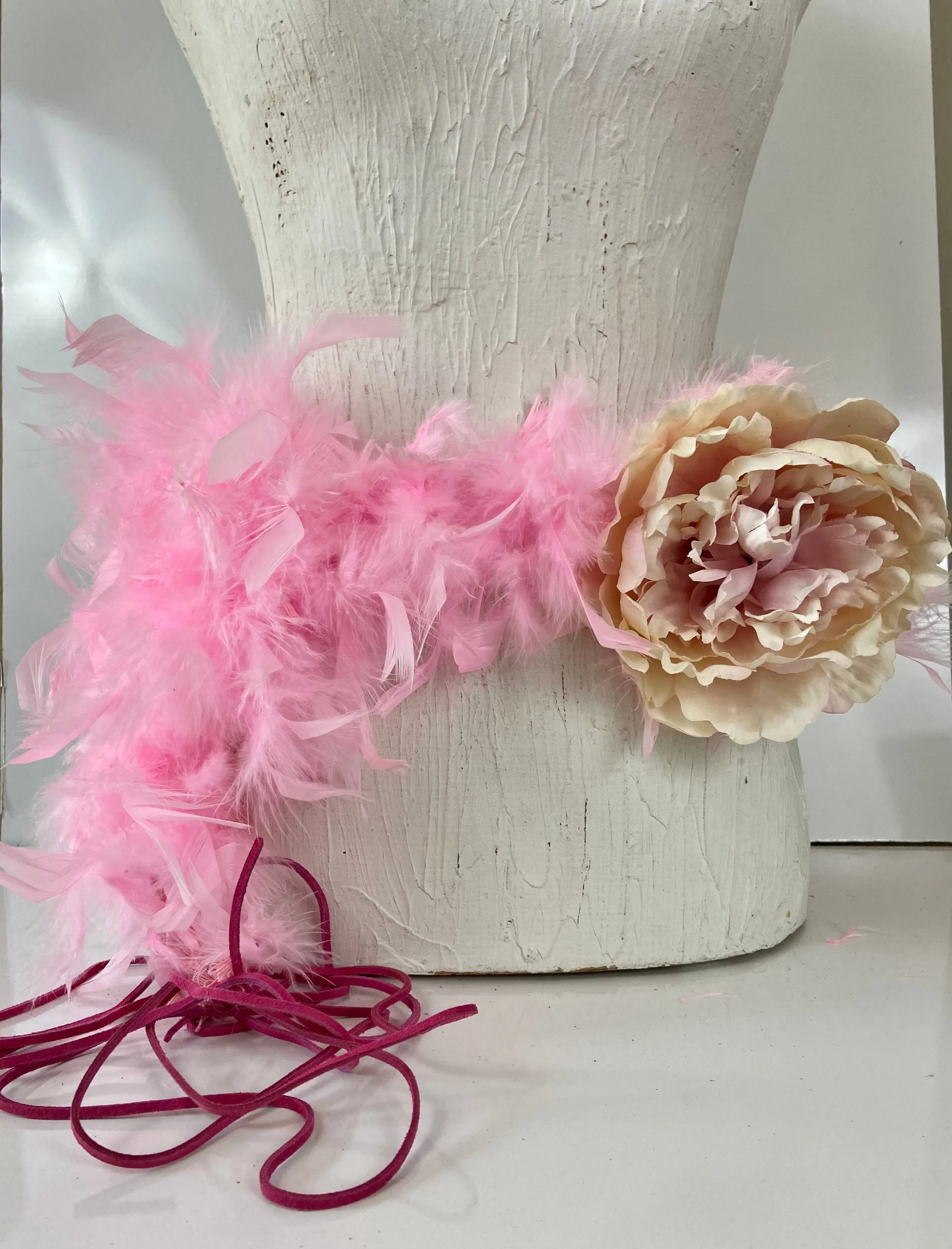 Fluffy pinky belt