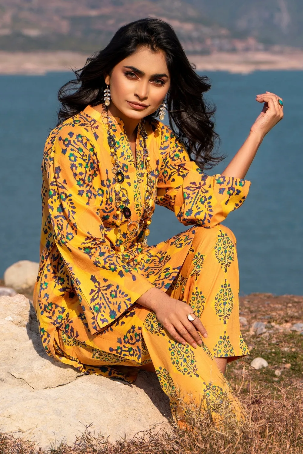 Ittehad | Embroidered Lawn | I-30