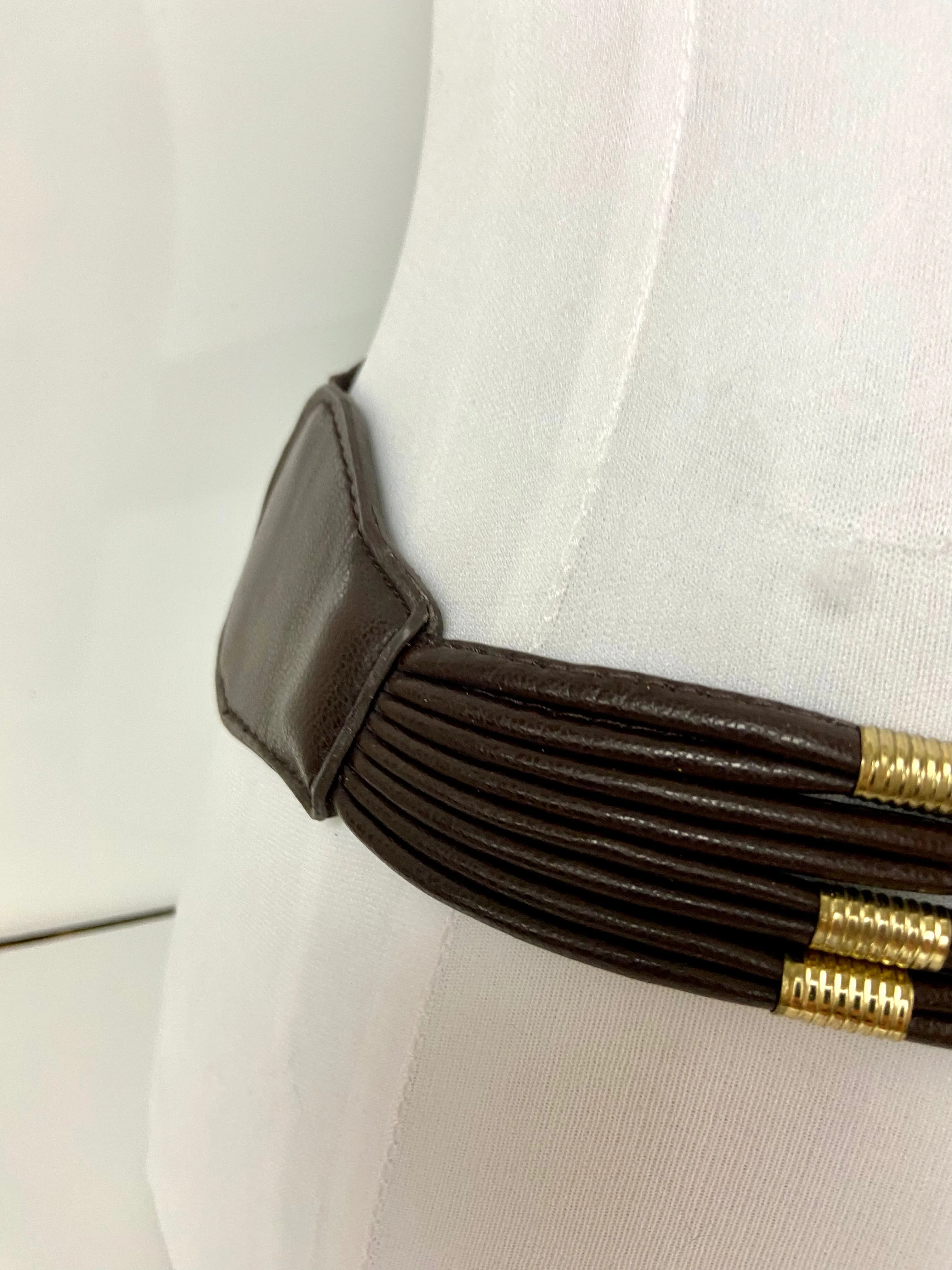 Leather stretch belt
