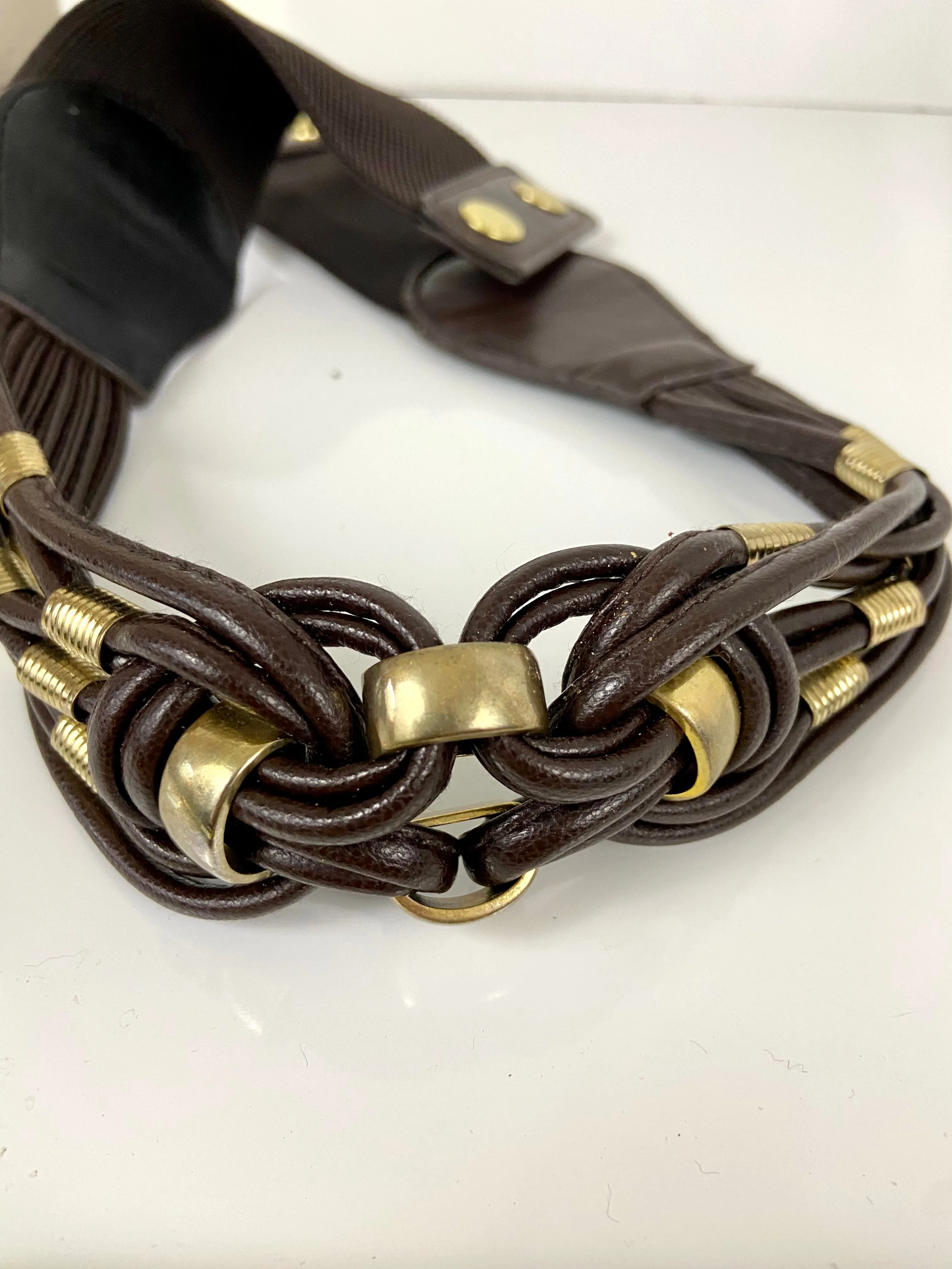 Leather stretch belt