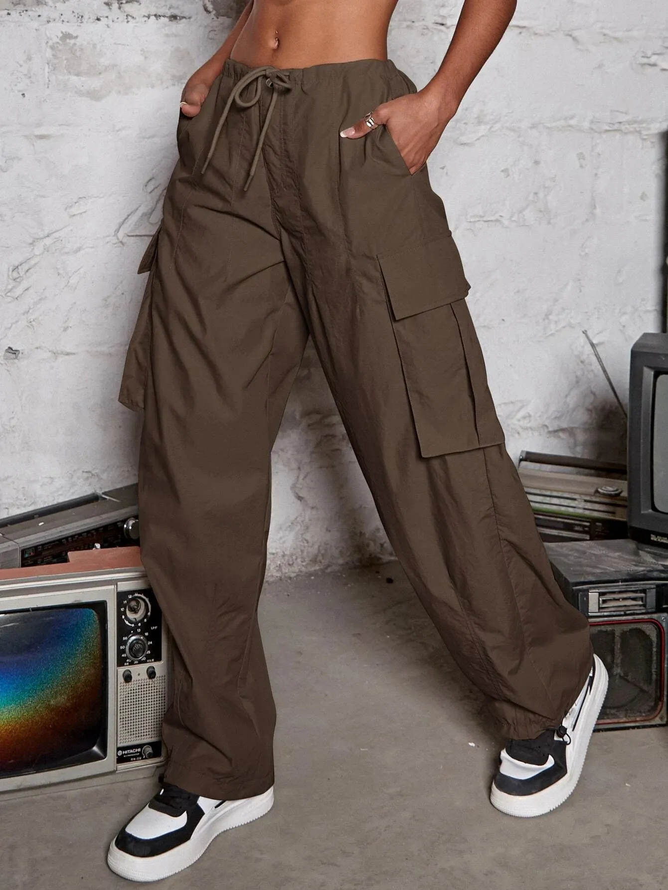 Loose Fit Long Length Cargo Pants