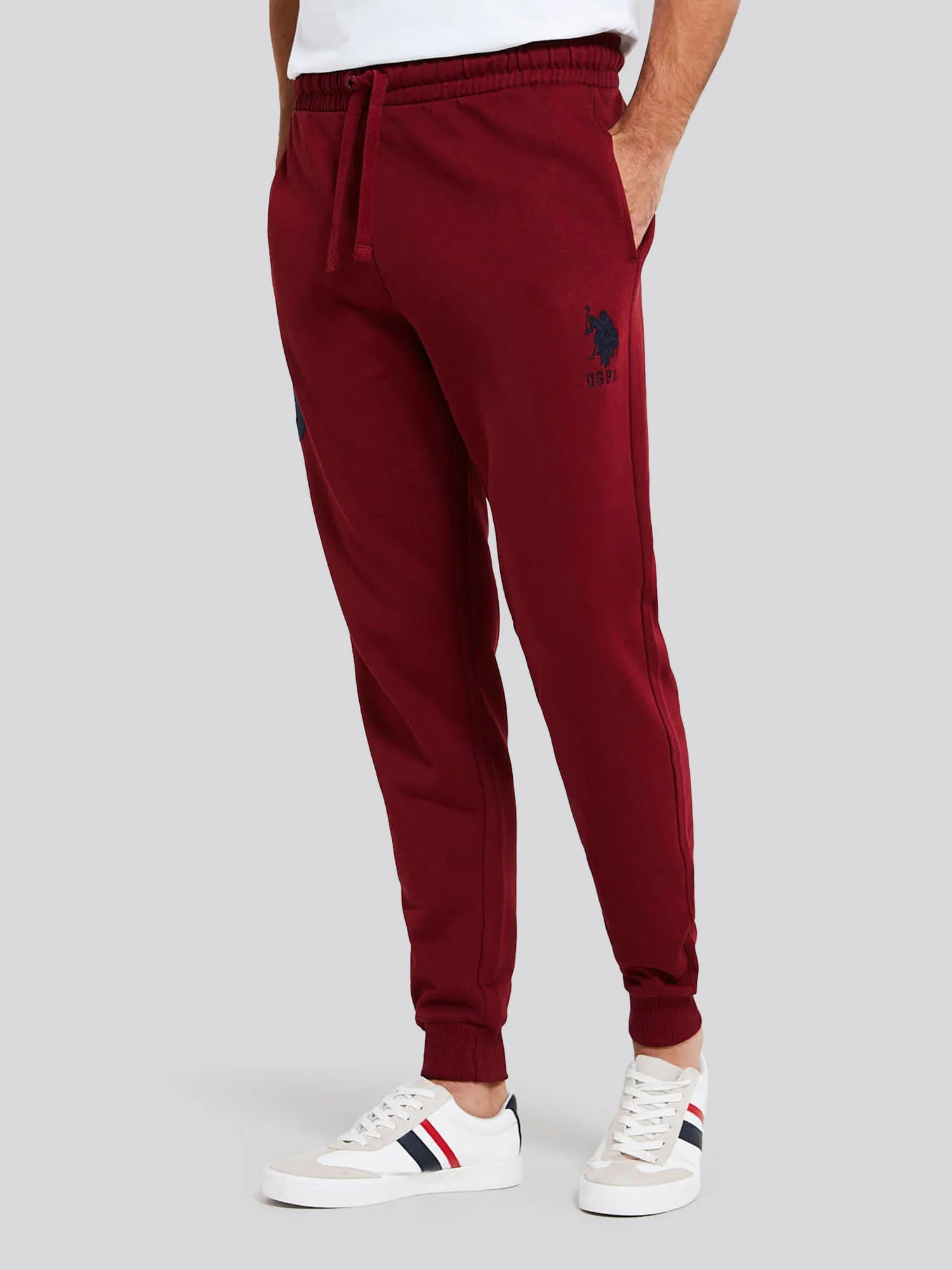 Mens Player 3 Joggers in Biking Red