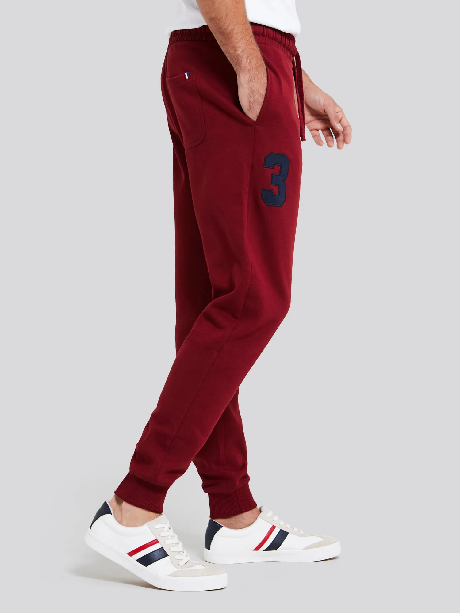 Mens Player 3 Joggers in Biking Red