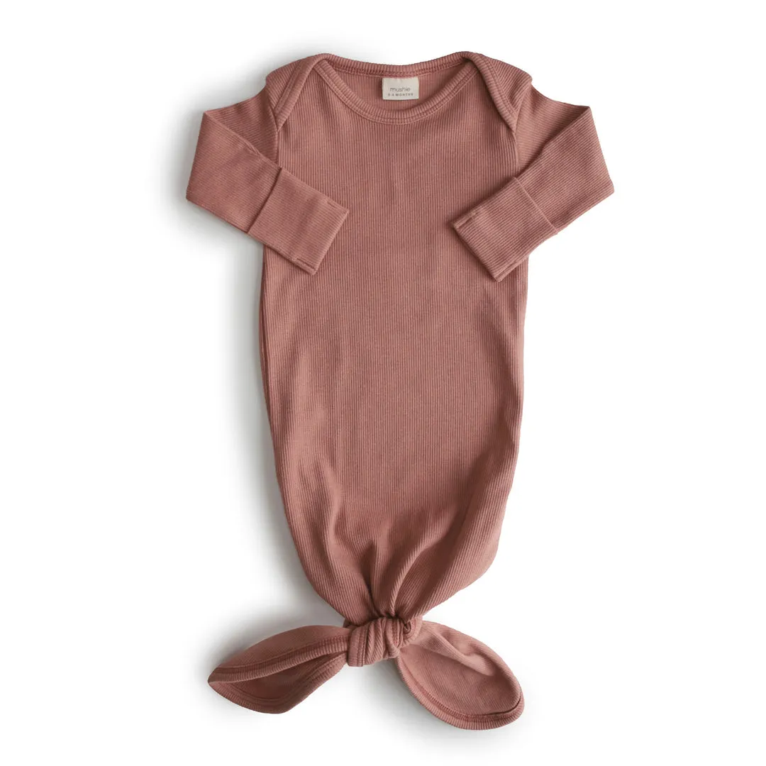 Mushie Ribbed Knotted Baby Gowns